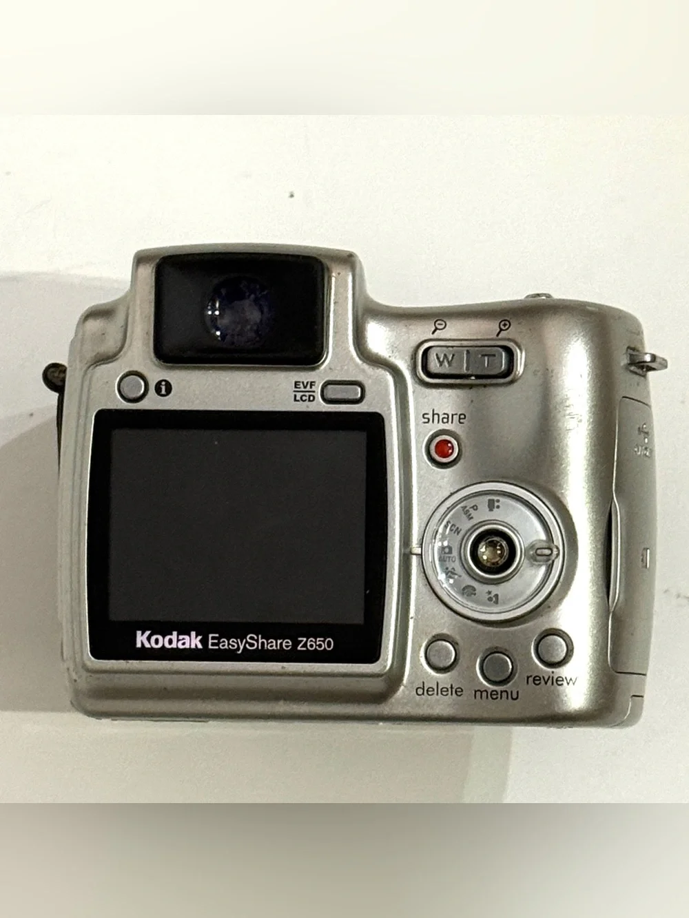 Kodak EasyShare Z650 6.1MP 10x Zoom Digital Camera AS-IS Parts Repair